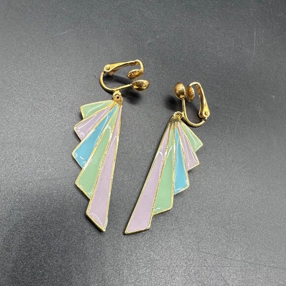 W&H Jewelry - Vintage Art Deco Style Clip On Earrings Gold Tone Pastel Rainbow Enamel Fan